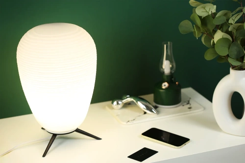 Lampa stołowa ze szklanym kloszem | Nowoczesna lampka nocna | Lampion na metalowej podstawie | CSD-C2440-W