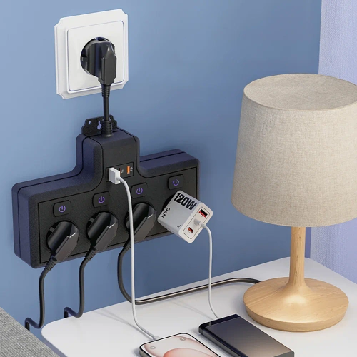 Listwa zasilająca z 4 gniazdami Schuko 45° z USB-A, USB-C PD 20 W i Lightning |  BGS-A+C+L-W