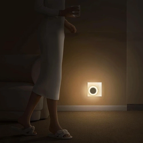 Inteligentna lampka nocna LED z czujnikiem zmierzchu | Lampka nocna do kontaktu  z ciepłym światłem | JL-510