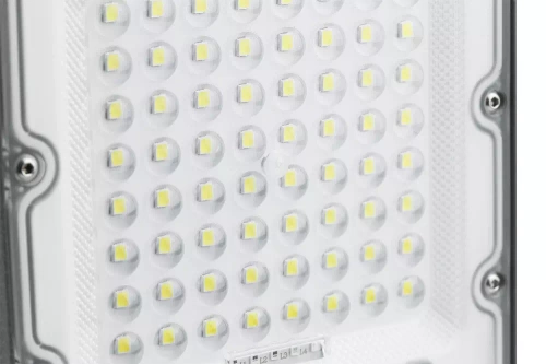 Naświetlacz LED 100W z pilotem | 2500lm, 6000mAh, IP66 | LD66-100W