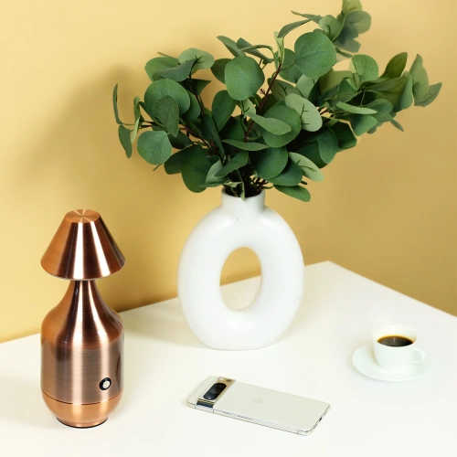 Miedziana lampa stołowa LED z wbudowanym akumulatorem | Dotykowa lampka nocna z regulacją mocy oraz barwy | Nowoczesna lampa do restauracji, hotelu, salonu | YG-D030-COPPER