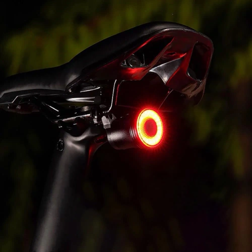 Inteligentna tylna lampka rowerowa | Oświetlenie LED z czujnikiem hamowania  |  Wodoodporna tylna lampka rowerowa LED IP65 z funkcją hamowania i ładowaniem USB | BK-L117