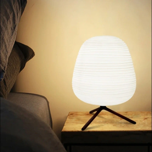 Lampa stołowa z mlecznym kloszem | Szklana lampka nocna | CSD-C2027-W