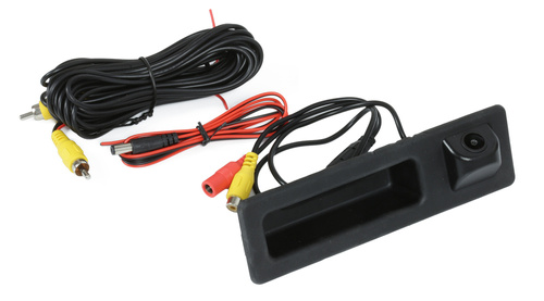 Dedykowana kamera cofania montowana w klamce bagażnika pasująca do BMW F10 F30 | LS8006