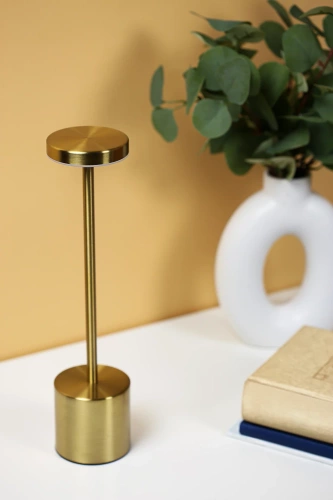 Lampka stołowa LED | Nowoczesna lampka nocna w wbudowanym akumulatorem | HJA21-GOLD