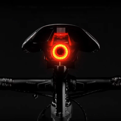 Inteligentna tylna lampka rowerowa | Oświetlenie LED z czujnikiem hamowania  |  Wodoodporna tylna lampka rowerowa LED IP65 z funkcją hamowania i ładowaniem USB | BK-L117