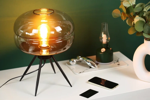 Stylowa lampka nocna z szklanym kloszem | Nowoczesna szklana lampka stołowa | BH-233-TS