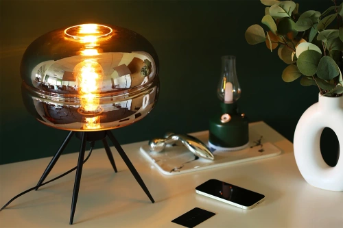 Stylowa lampka nocna z szklanym kloszem | Nowoczesna szklana lampka stołowa | BH-233-BLACK