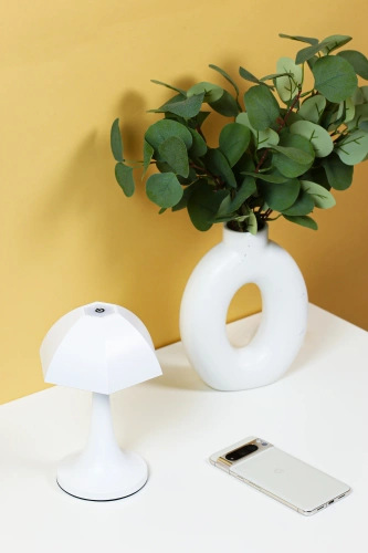 Nowoczesna lampa stołowa LED | Dotykowa lampa z wbudowanym akumulatorem | YG-D005-W