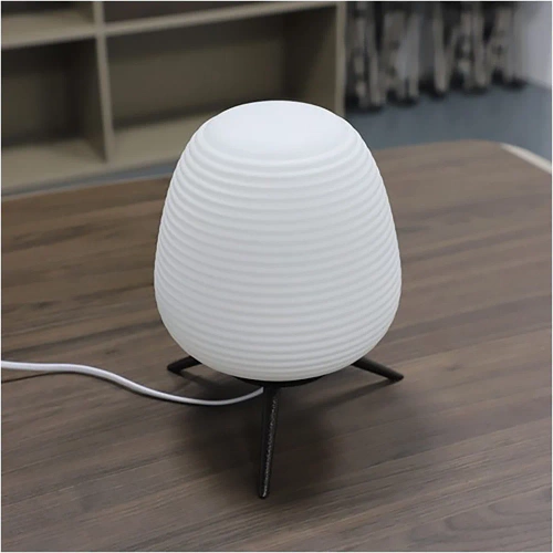 Lampa stołowa z mlecznym kloszem | Szklana lampka nocna | CSD-C2027-W