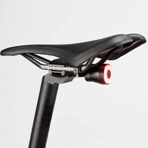 Inteligentna tylna lampka rowerowa | Oświetlenie LED z czujnikiem hamowania  |  Wodoodporna tylna lampka rowerowa LED IP65 z funkcją hamowania i ładowaniem USB | BK-L117