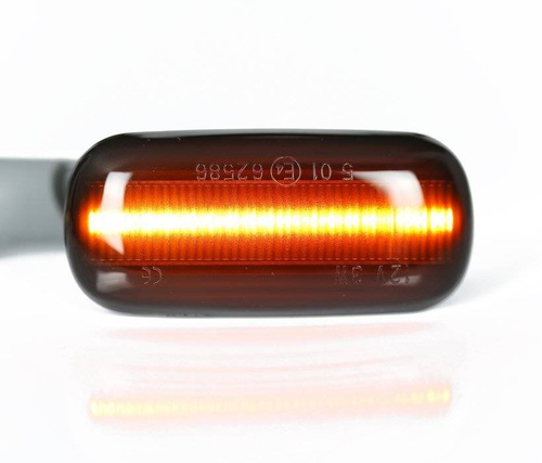 Lampki kierunkowskazów bocznych LED | dymiony klosz | dynamiczne | AUDI A3 i S3 8P, A4 i S4 i RS4 B6 B7 B8, A6 i S6 i RS6 C5 C6 | PL1812CB12-D