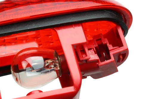 Trzecie światło STOP | Lampa LED na tył | Dedykowany pasek do RENAULT MASTER ,TRAFIC | LY143-1