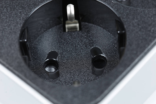 Antyprzepięciowa listwa zasilająca 2M | 3 gniazda 230V i 6 gniazd USB 5V | przedłużacz 2M | CX-U613