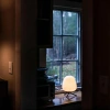 Lampa stołowa z mlecznym kloszem | Szklana lampka nocna | CSD-C2027-W