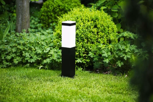 Lampa ogrodowa stojąca, słupek kwadratowy na żarówkę E27 | Zasilanie 230V, stal nierdzewna | Czarny mat, 45cm | LLF-45CM
