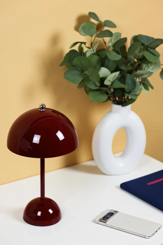 Stylowa lampka stołowa | Bezprzewodowa lampka nocna z trzema barwami świecenia | HJA27-1-RED