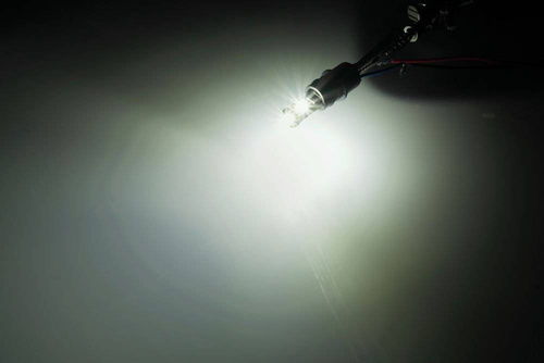 Żarówka samochodowa LED W5W T10 3 SMD CREE 